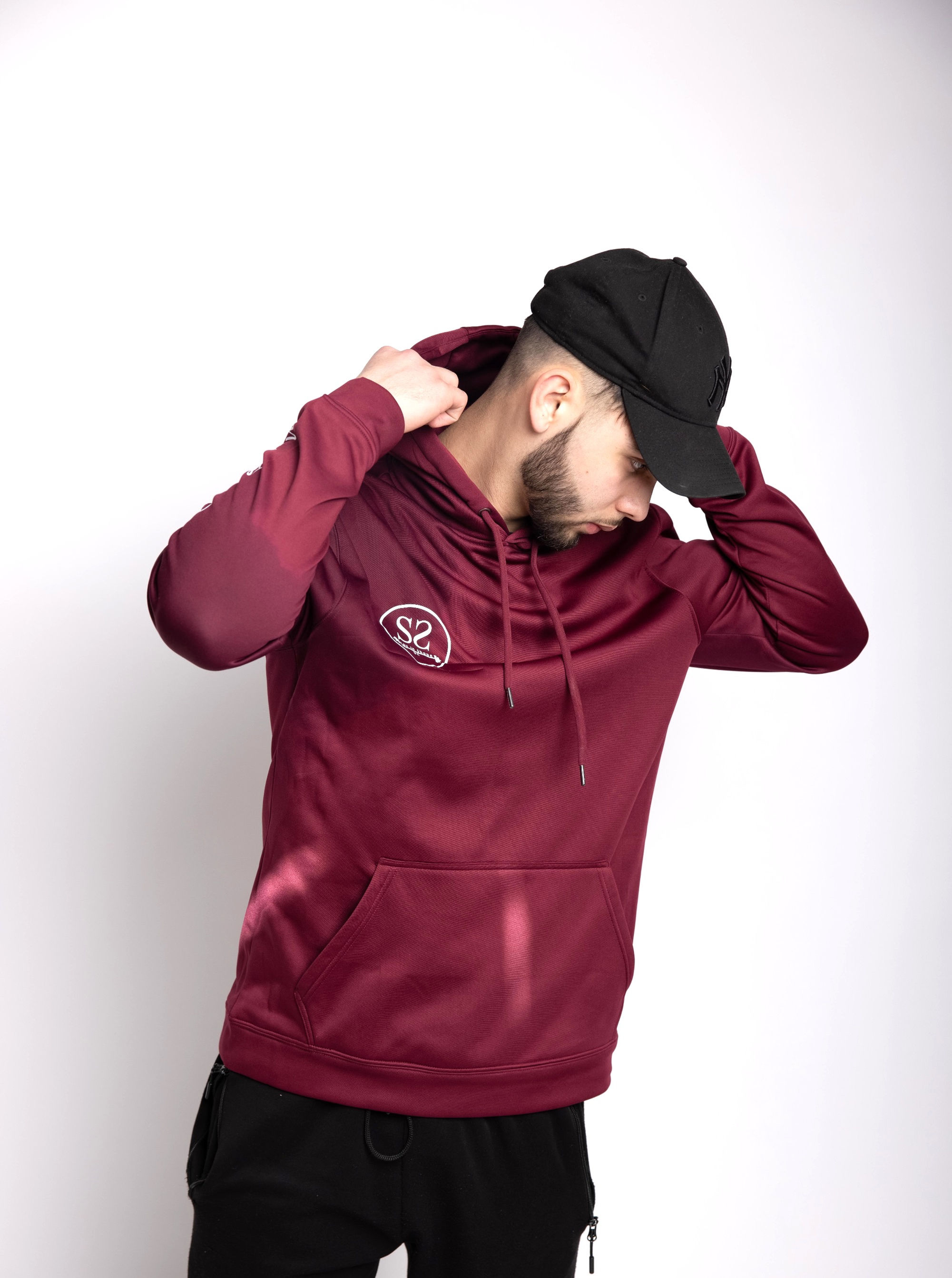 Burgundy pull over hoodie