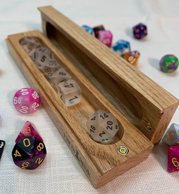 Oak dice sheath
