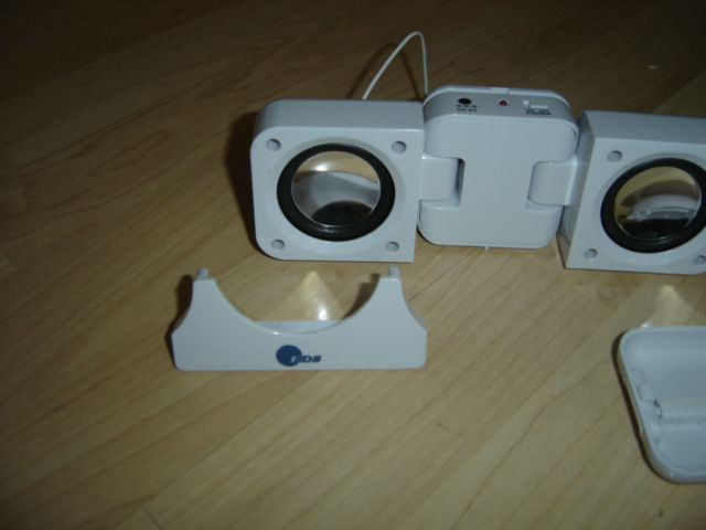 Thumbnail: MINI SPEAKERS