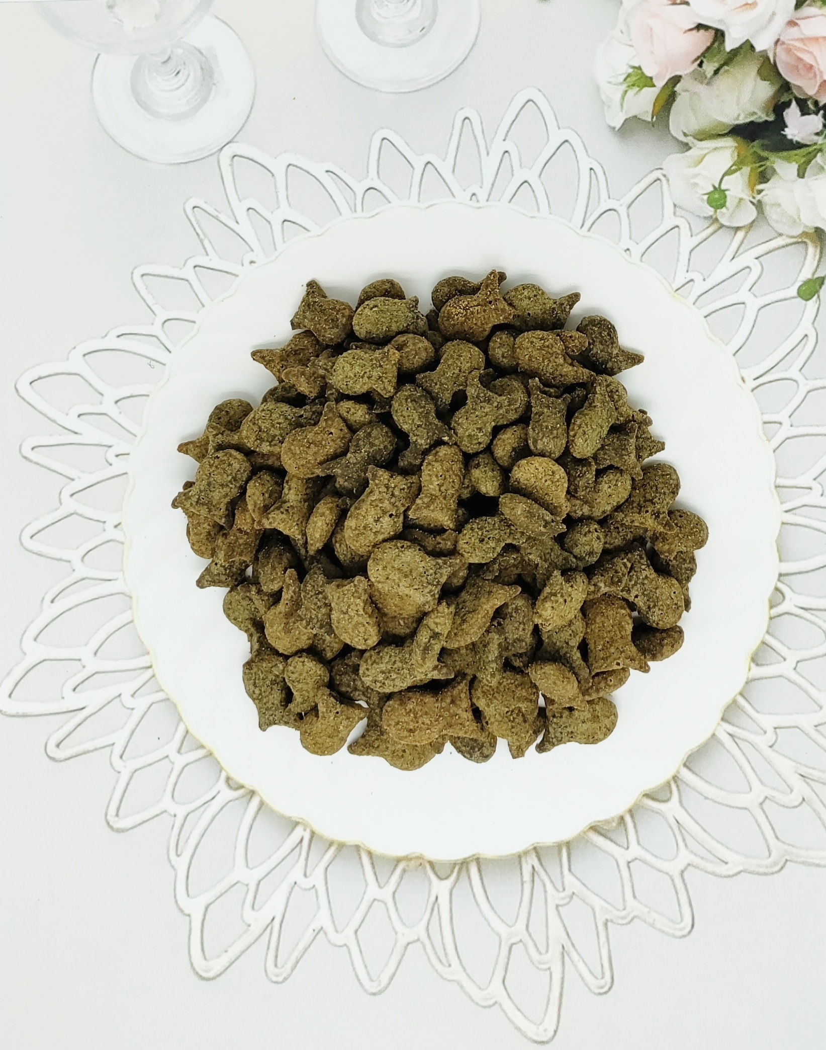 BeyondWhiskers Ocean Whitefish and Chicken Gizzards cat treats