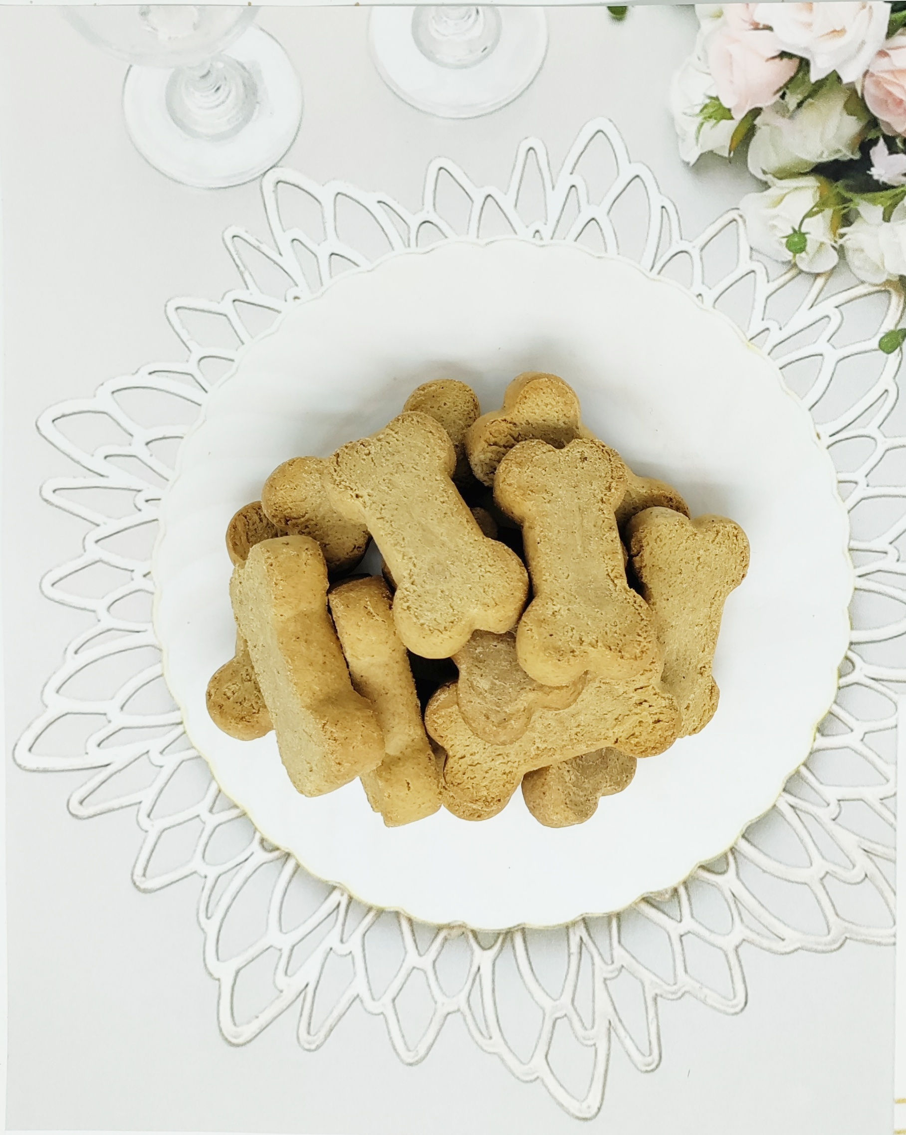 BeyondWhiskers Cranberry and Cheesy Chicken Crunchy Dog Treats