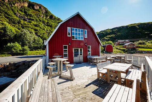 Damperiet med terrasse sett forfra.jpg