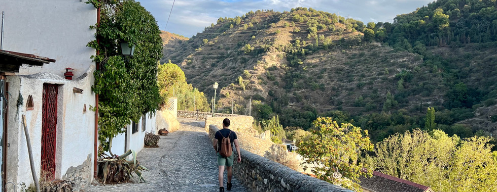 sacremonte neighborhood granada spain hill