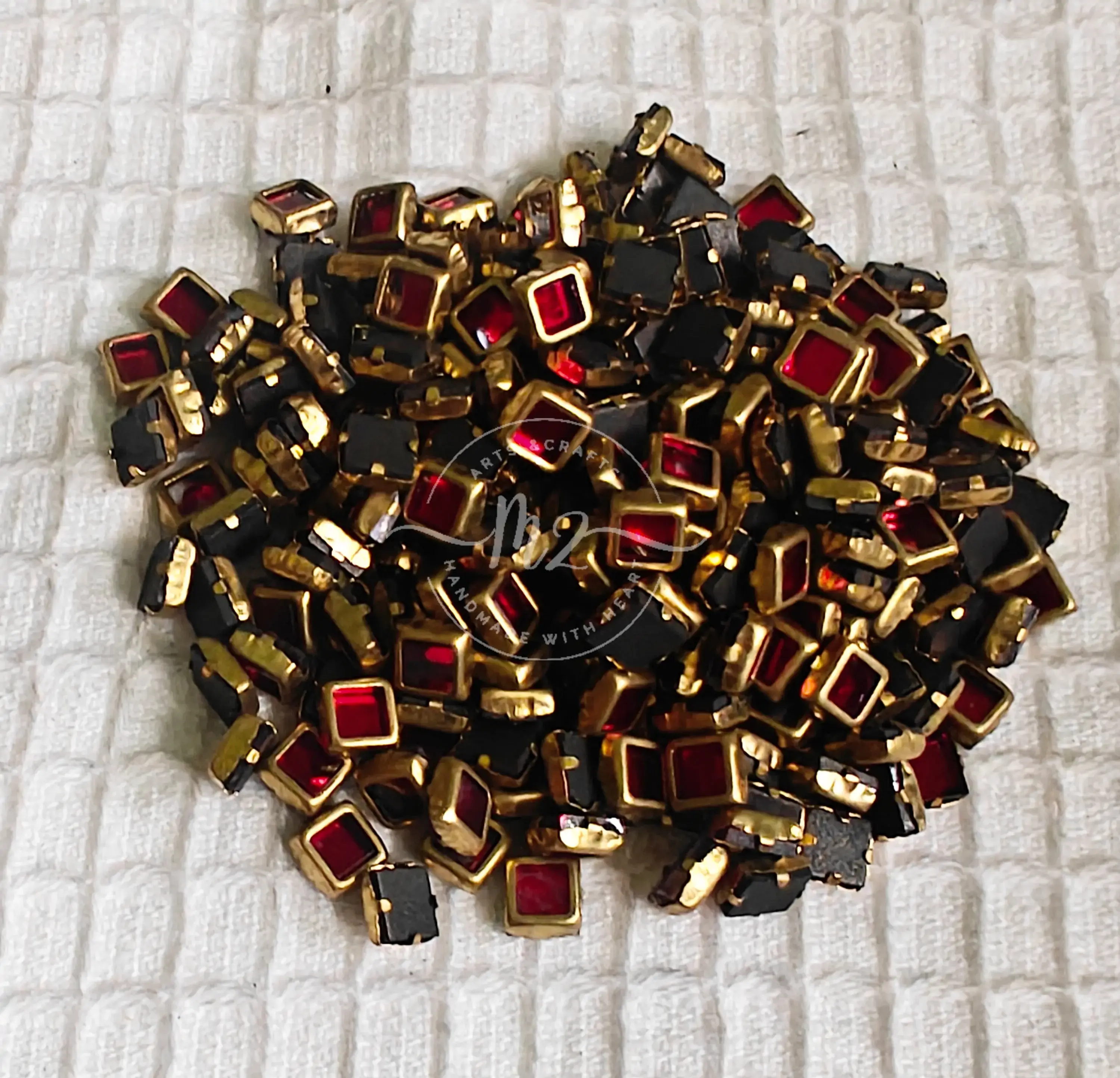 Glossy Square (4 x 4) Kundan - Red