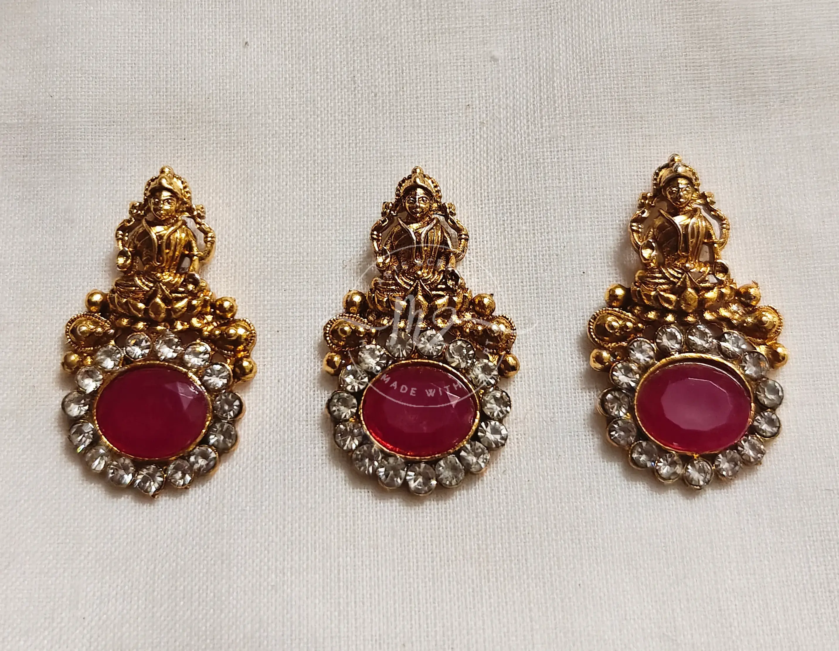 Lakshmi Pendant Type 03