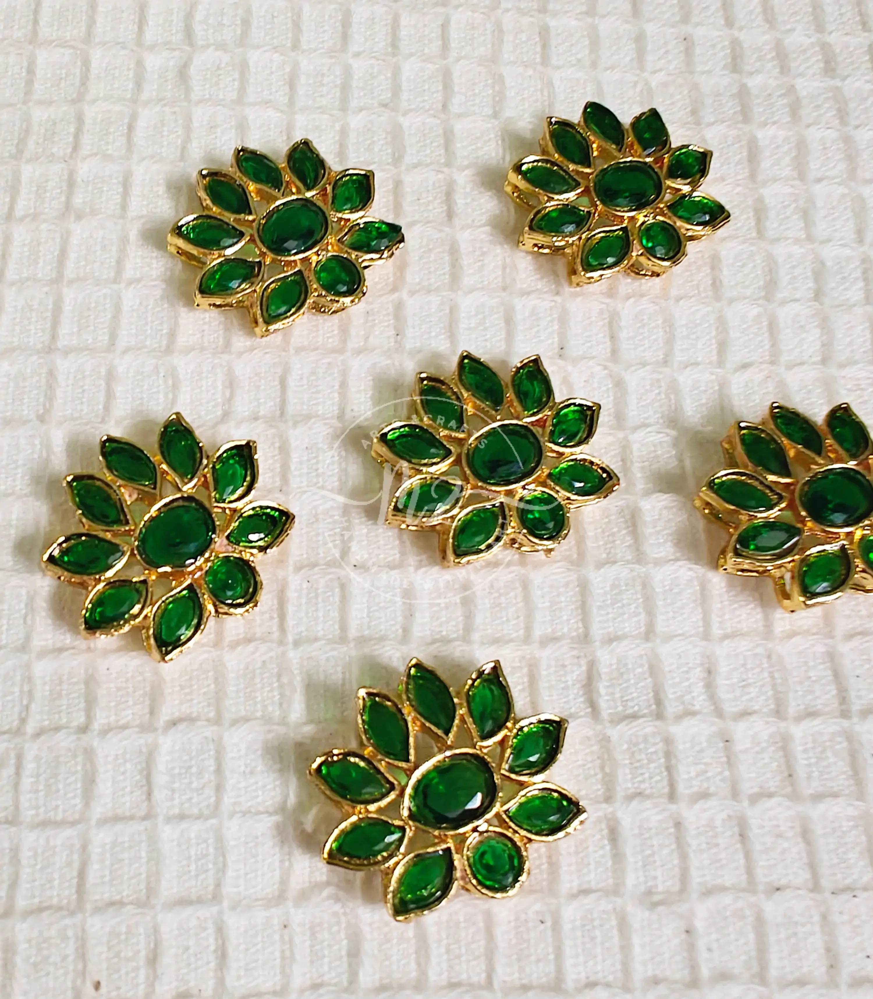 Invisible Flower Big