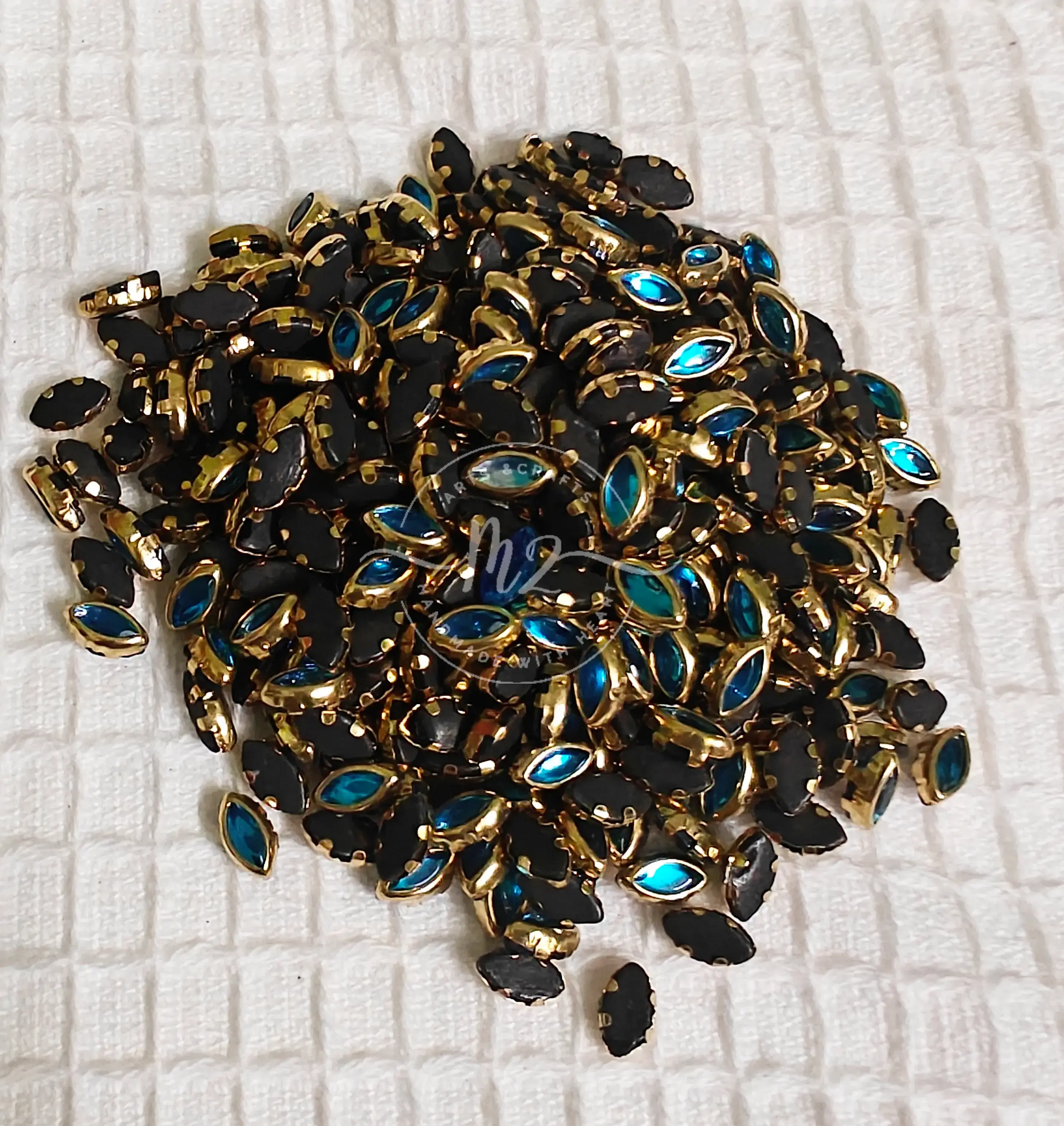 Glossy Eye 6k Kundan - Light Blue