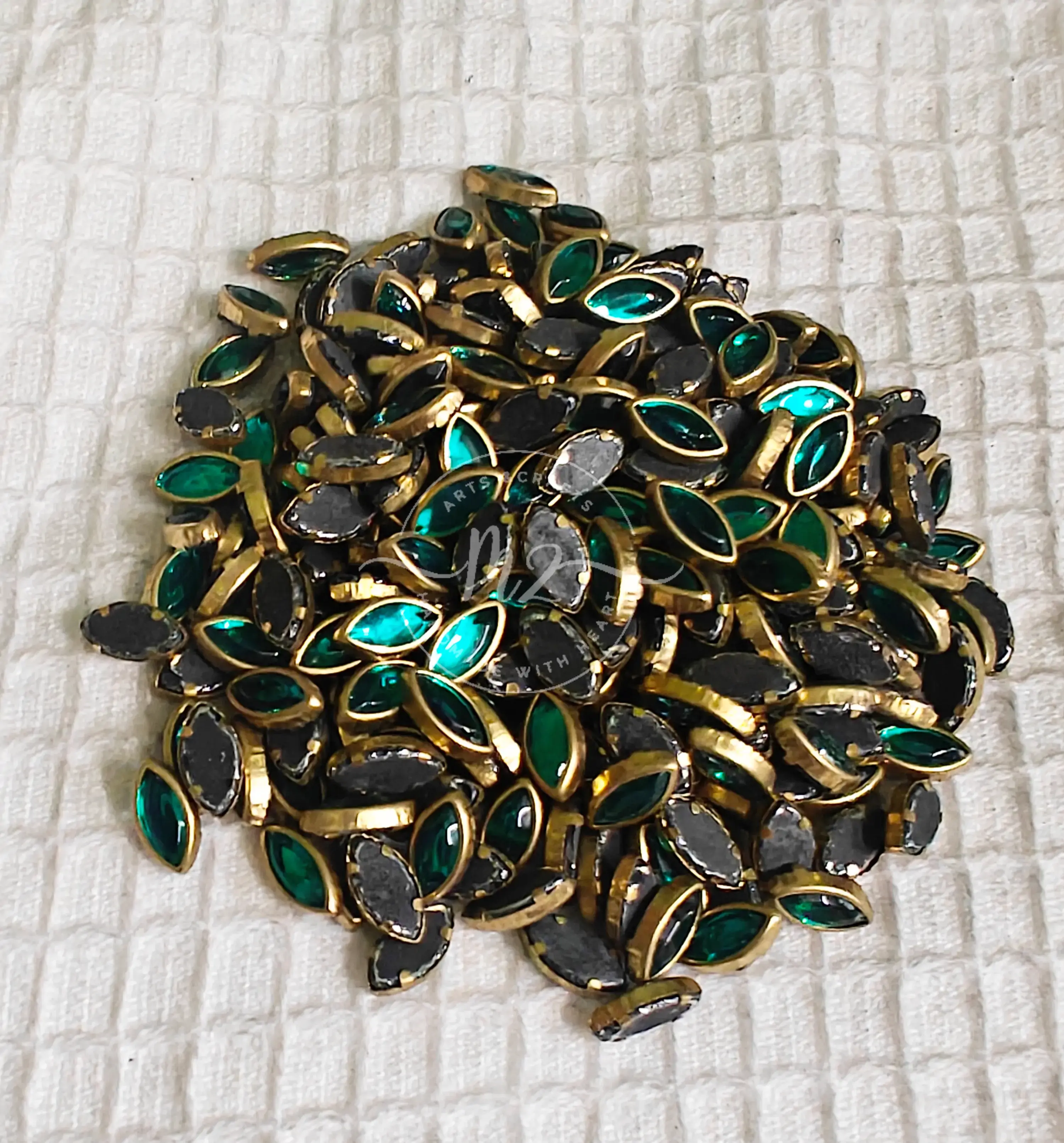 Glossy Eye 8k - Teal Green