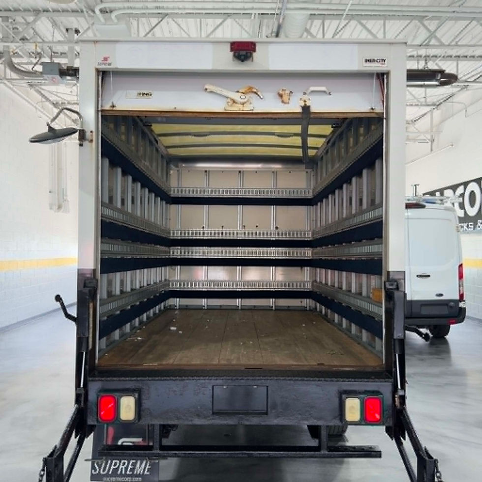 Thumbnail: 2021 Chevrolet Express 3500 Cutaway