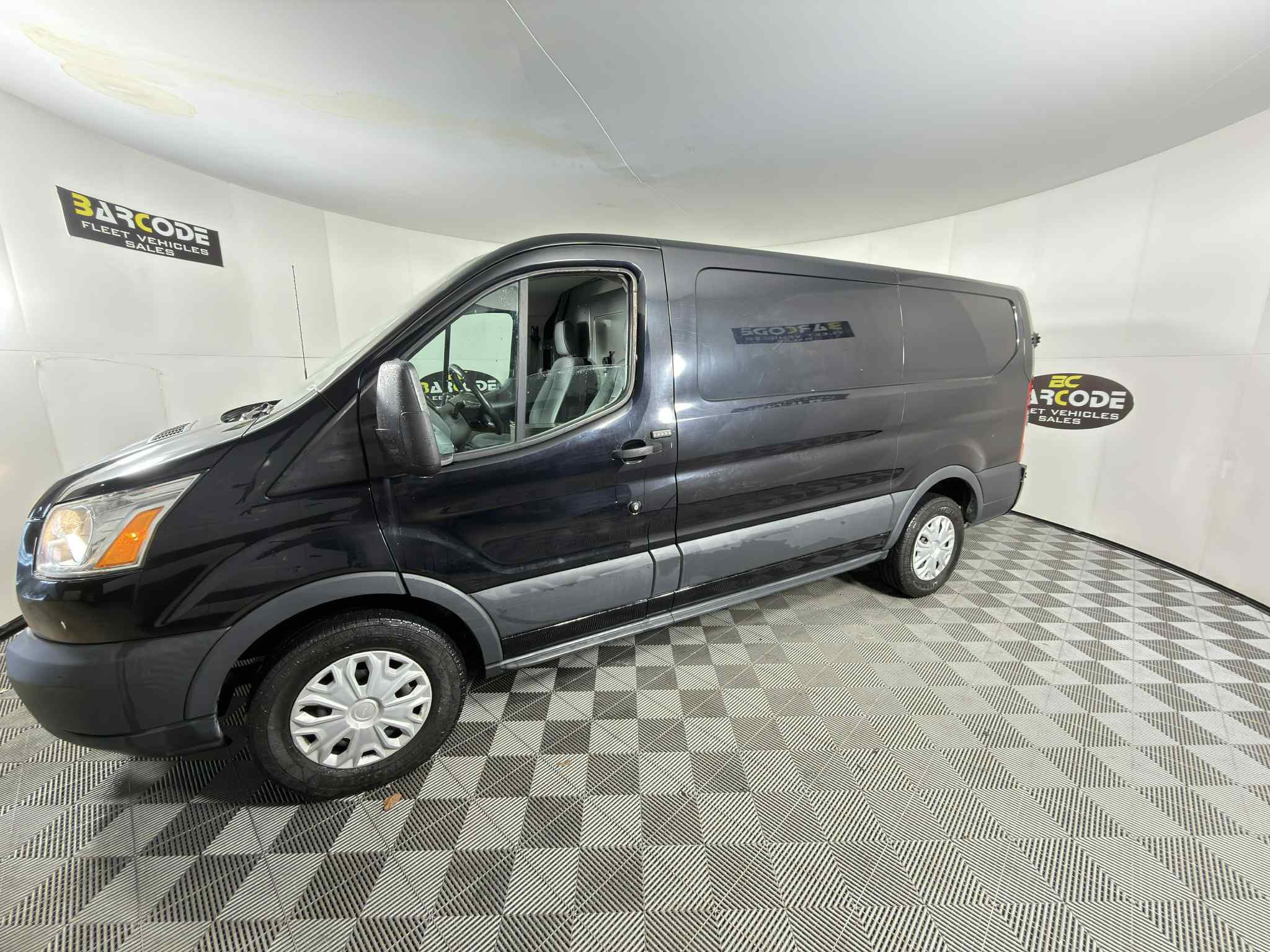2017 Ford Transit-150 Low Roof