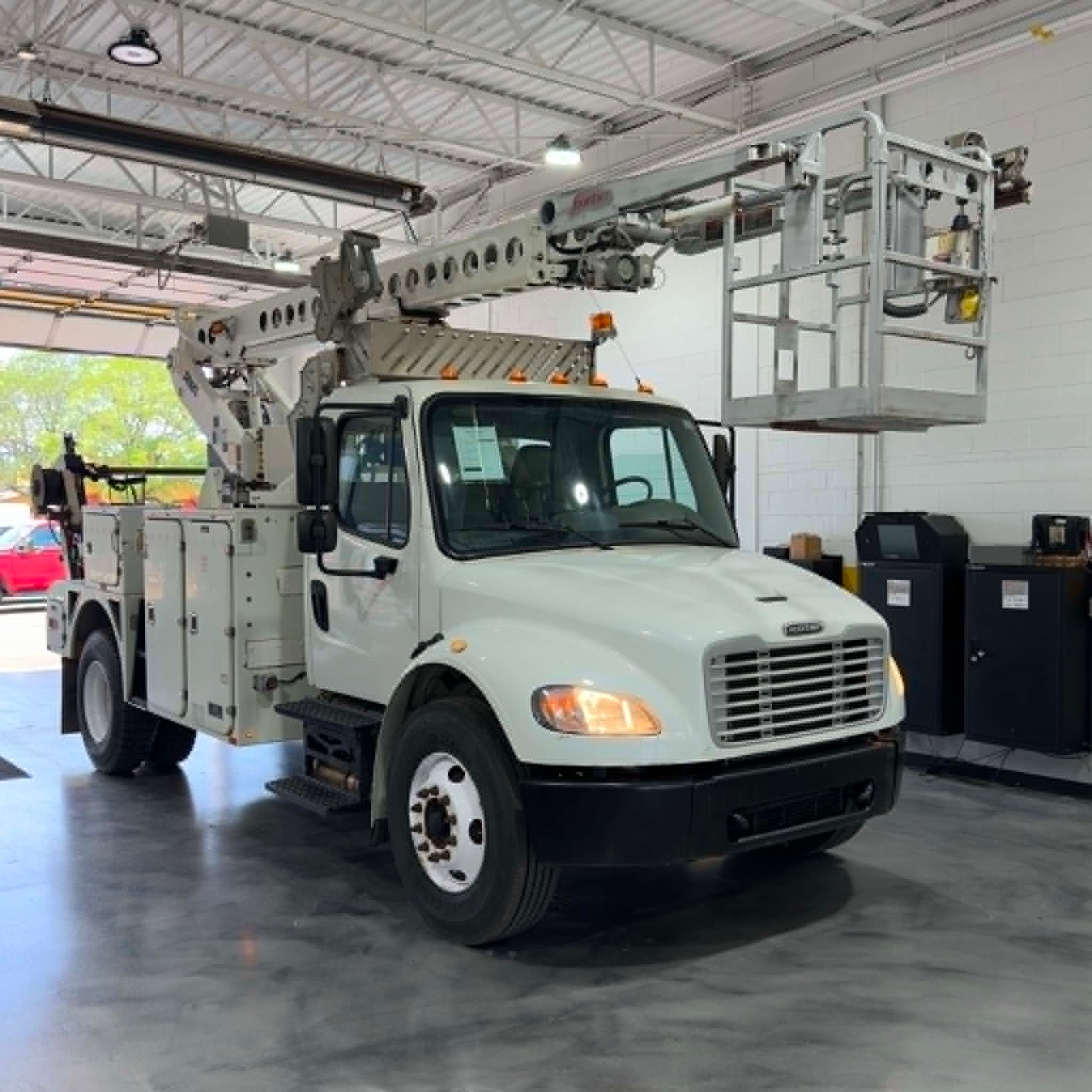 2014 Freightliner M2 106