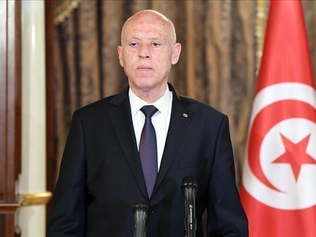 Le président tunisien révoque près de 60 magistrats pour corruption et entrave à des enquêtes