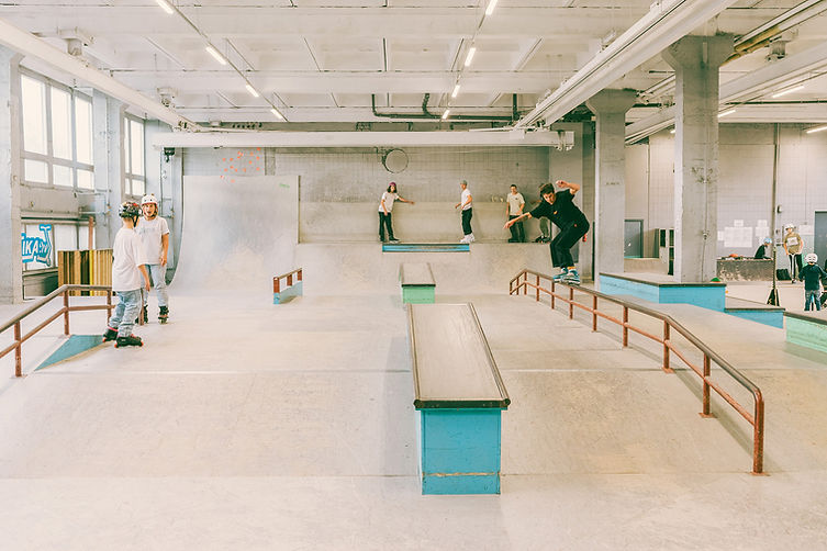 MrBoga_TheSpot_5gadi-9723 copy.jpg