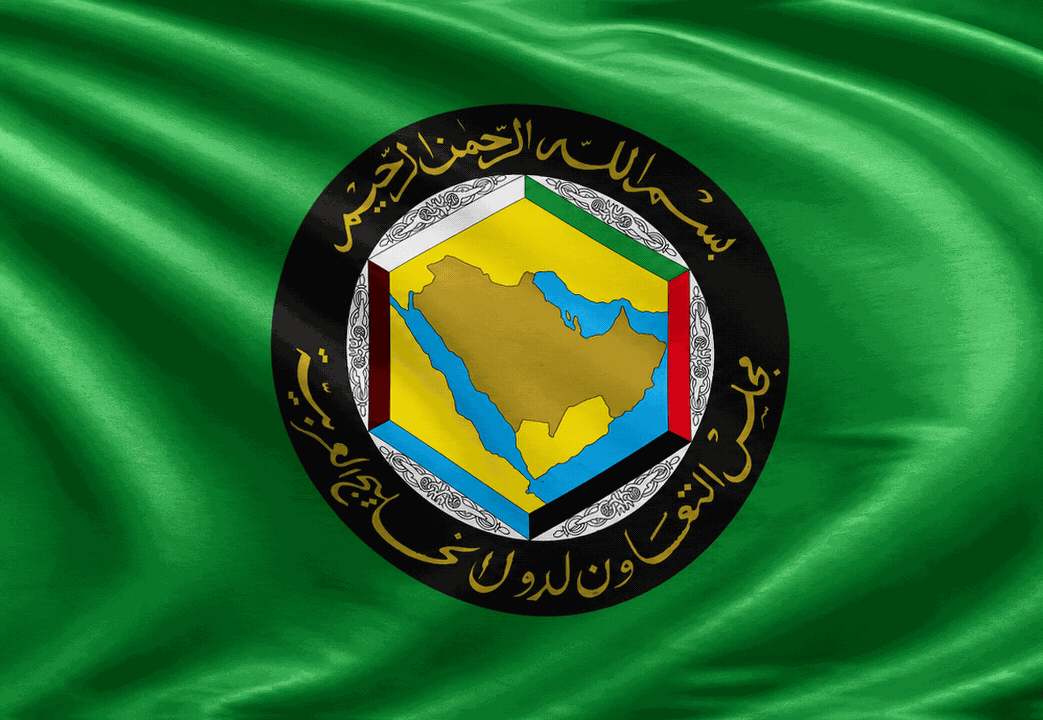 Gulf_Region_smooth_fullgreen_waving_flag_cropped_medium.gif