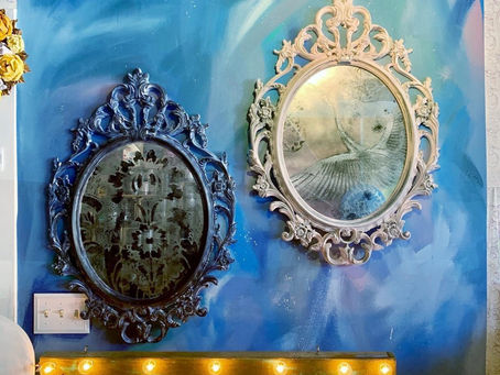 The Tutorialist – Vintage Foxed Mirror
