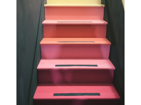 The Tutorialist – How to paint your stairs using Annie Sloan Chalk Paint