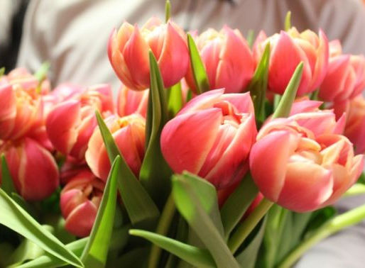 Sieviešu dienā kolēģi sarūpējuši pārsteigumu dāmām