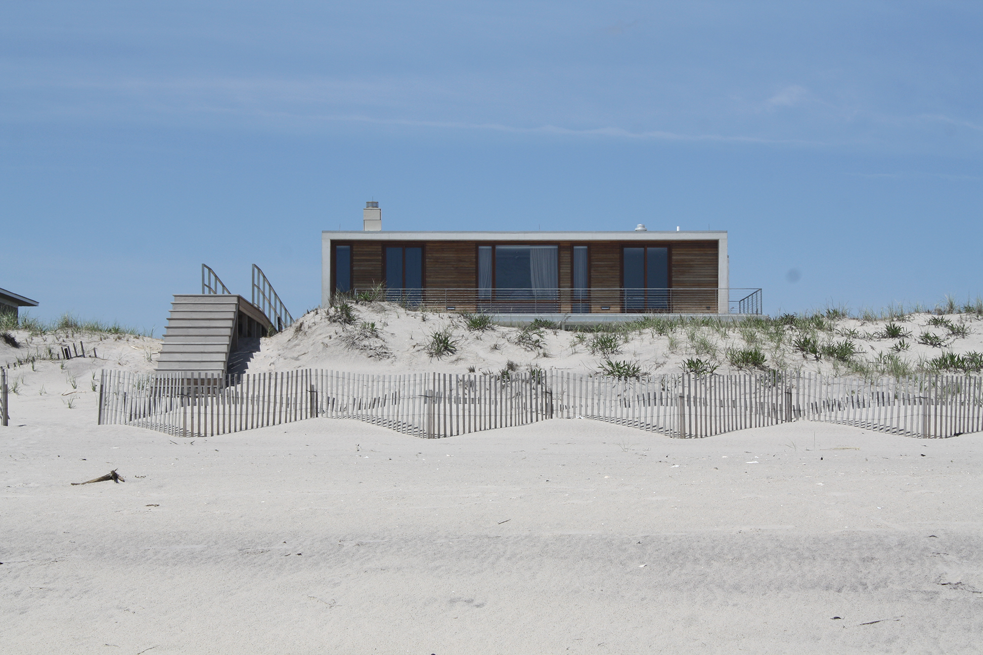 hamptons beach house MBLA