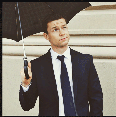 RYAN-UMBRELLA.gif