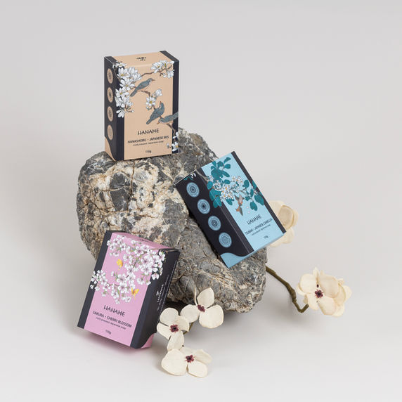 HANAME szappan fotó csomagolt változattal