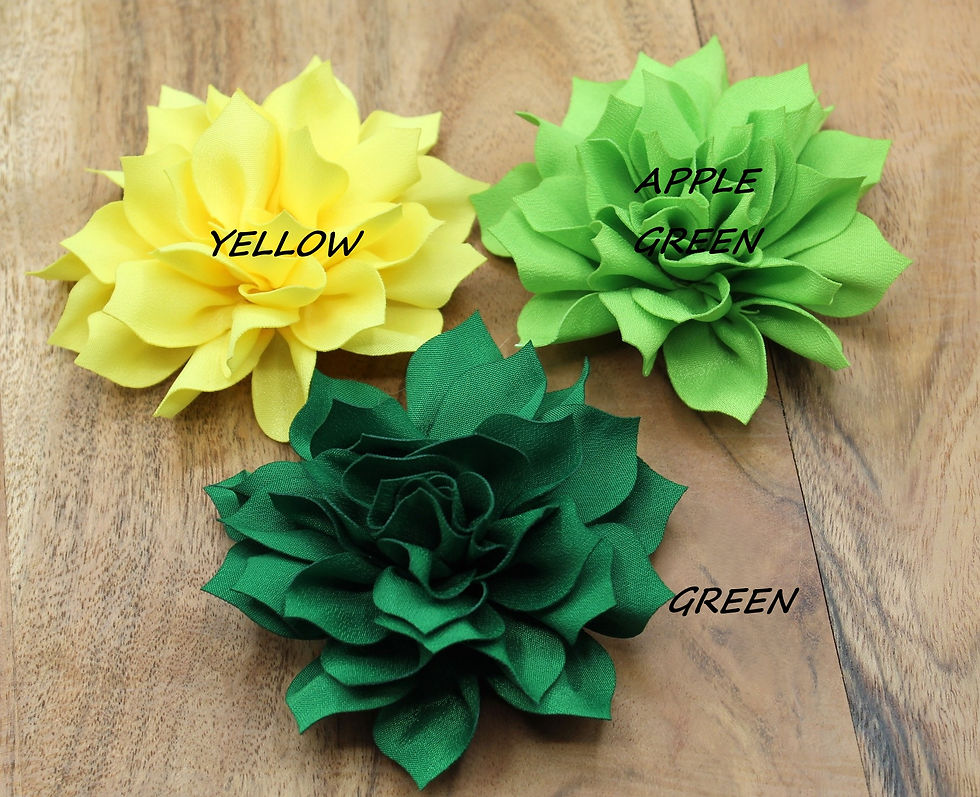 Thumbnail: Dog collar flowers