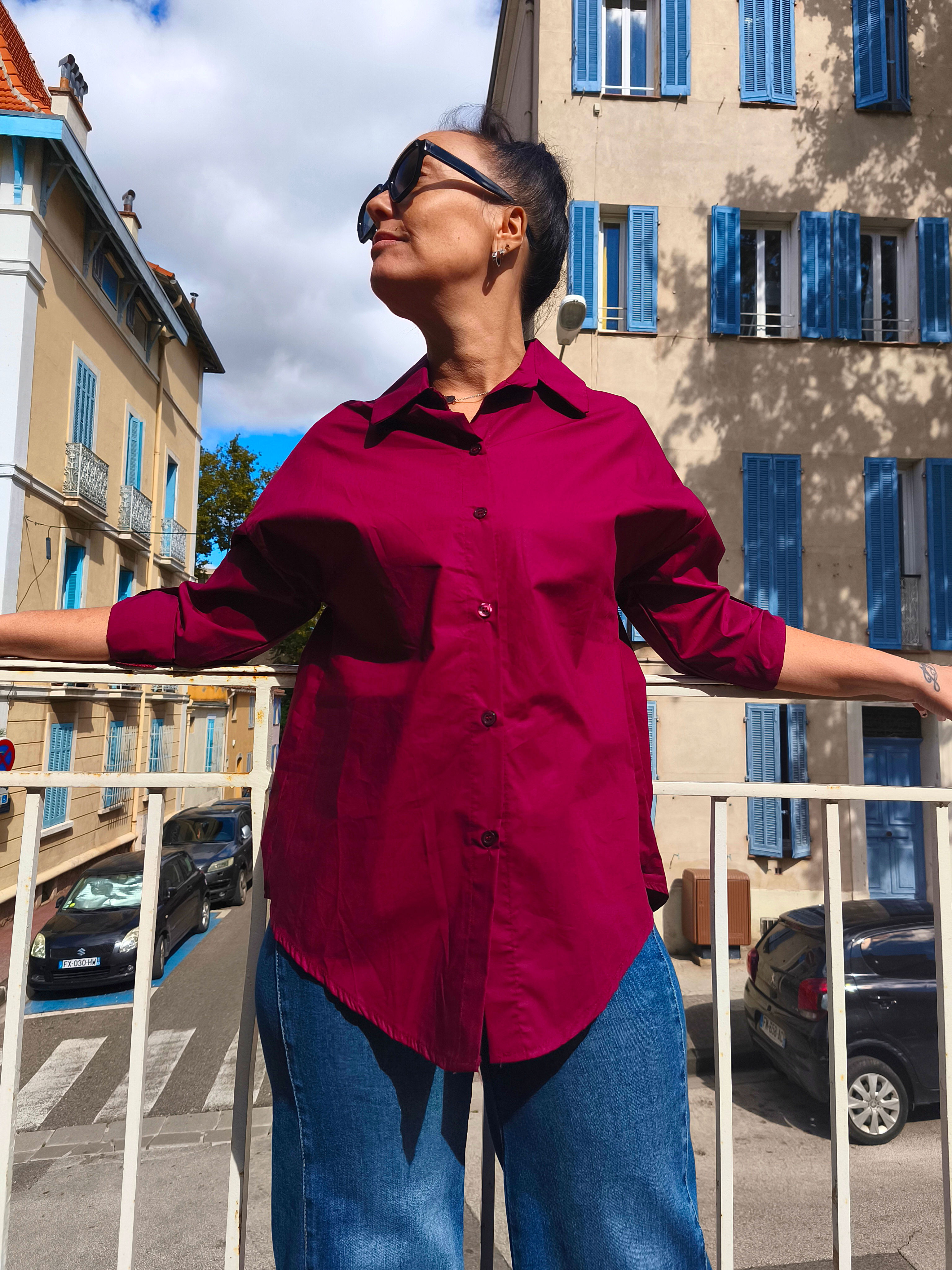 Chemise coton longue bordeau.