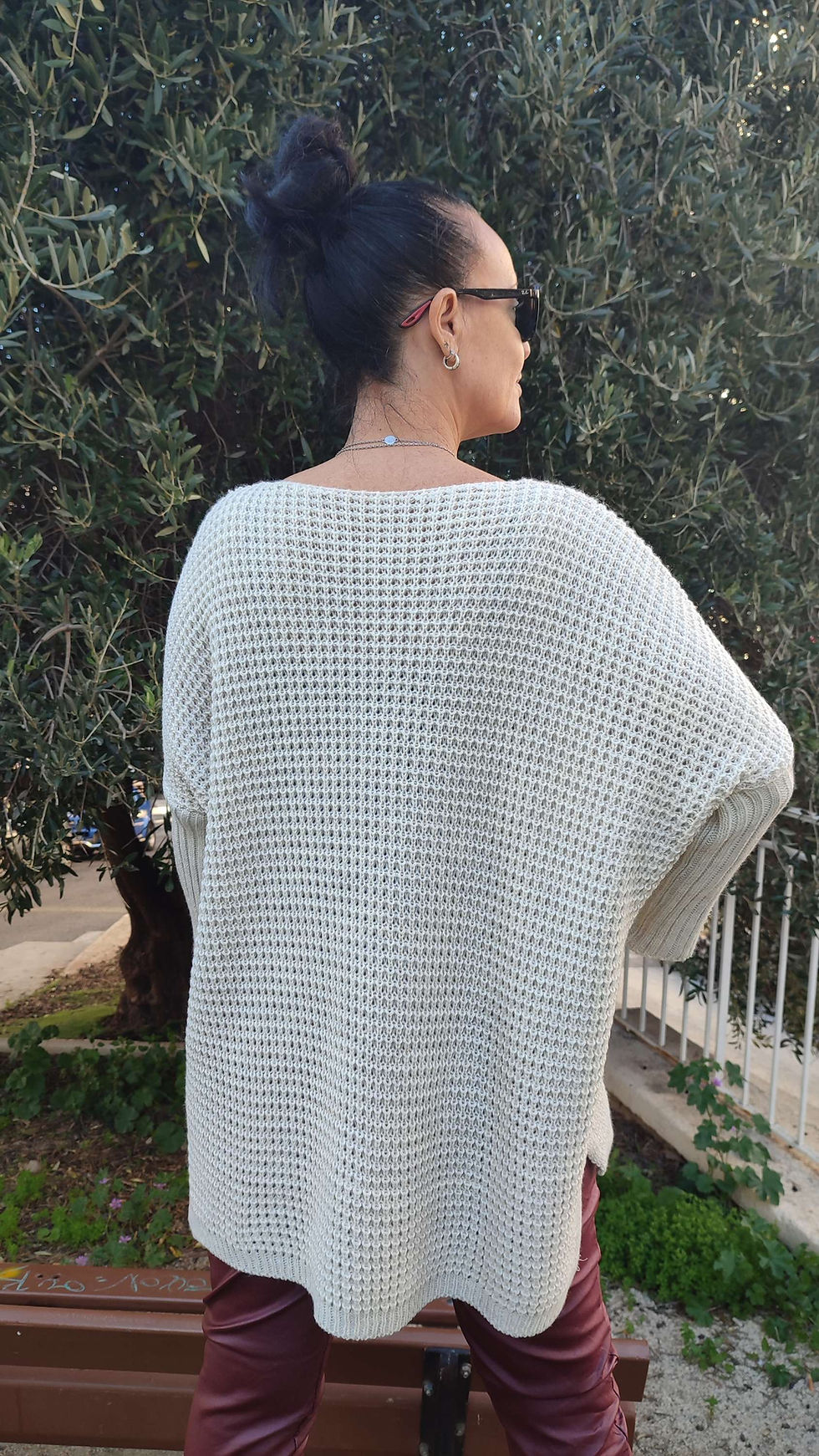 Miniature : Pull loose grosse maille beige .