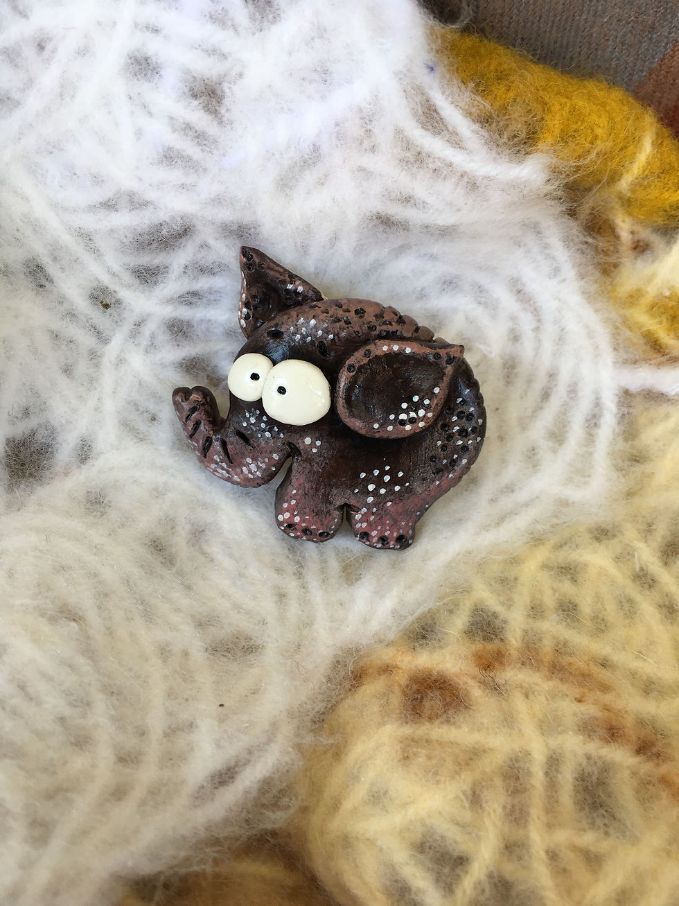 Goofy elephant brooch