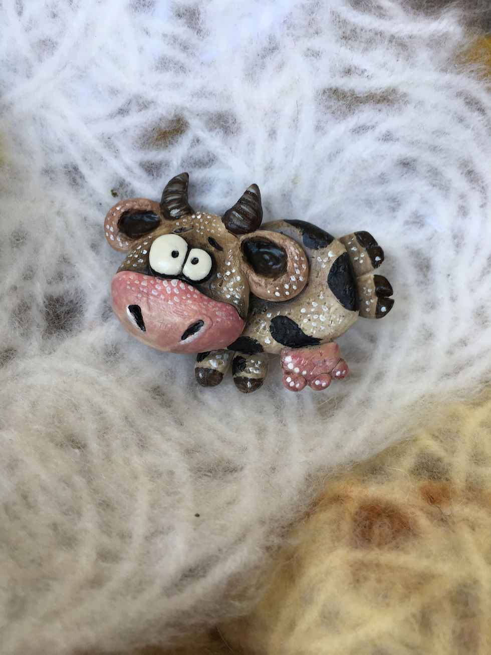 Waka loca brooch