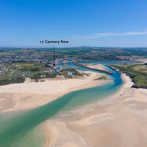 Hayle estuary with location of 17 Cannery Row holiday home