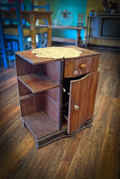 Mesa de Noche Vintage Art Déco