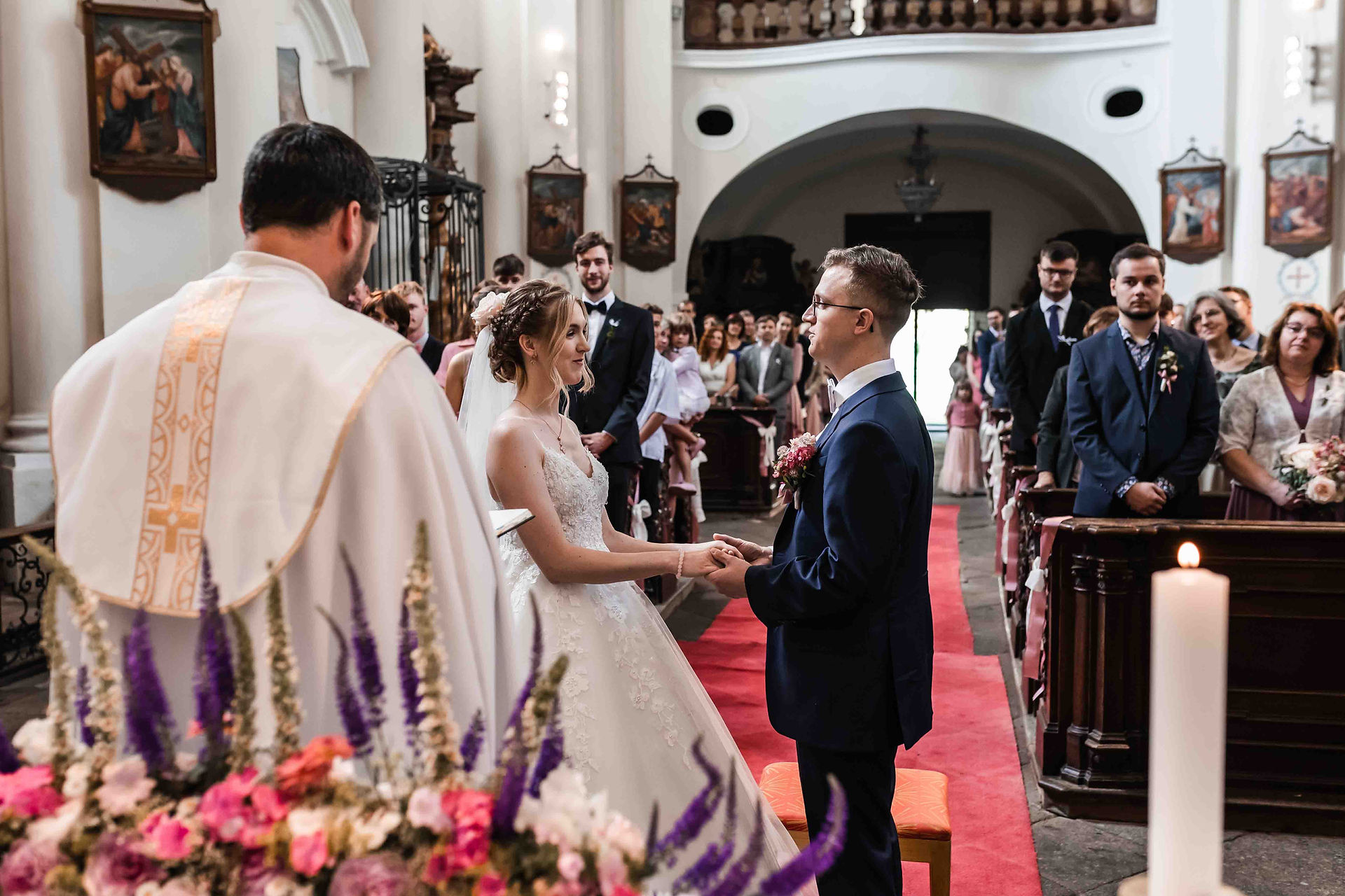 focení svateb Praha_svatební focení Praha_budeme se brát_zásnuby_svatba v kostele svatého Františka Xaverského_svatba v Klokočkův mlýn_bereme se_svatba_svatební fotograf Praha_fotograf svateb
