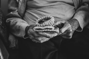 focení seniorů_seniorské focení_focení v domov pro seniory Malešice_profesionální fotograf Praha_fotíme babičku_focení prarodičů