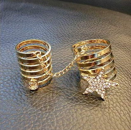 Thumbnail: Cincin Star Shape Decorated Gold Color