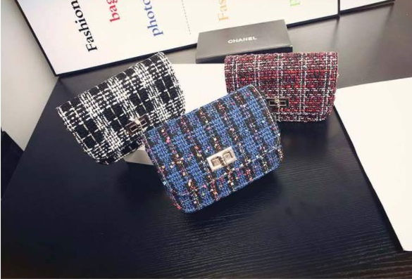 Thumbnail: Shoulder Bag Diagonal Package Red+black+white