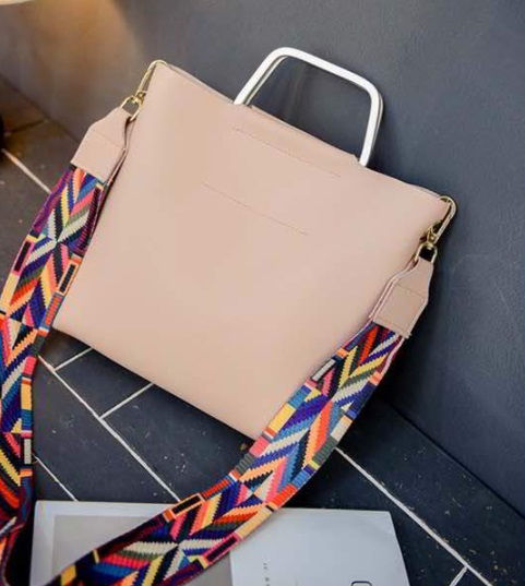 Thumbnail: Simple Shoulder Messenger Handbag Pink