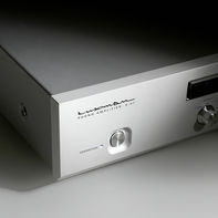 Luxman E-07 唱頭放大器令人驚喜的百周年紀念之作
