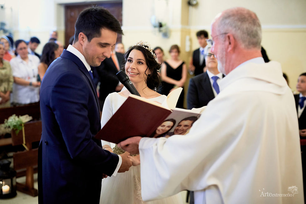 Boda en el Hotel las Bóvedas y Colegio Sagrada Familia