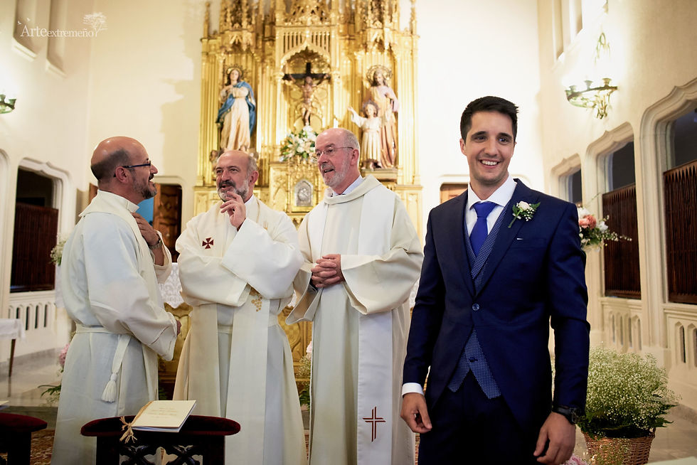 Boda en el Hotel las Bóvedas y Colegio Sagrada Familia