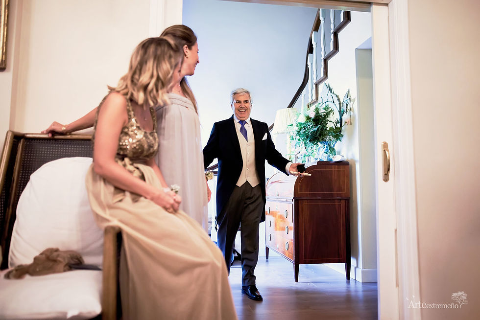 Boda en el Hotel las Bóvedas y Colegio Sagrada Familia