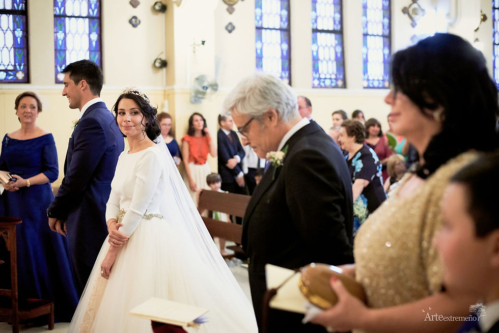 Boda en el Hotel las Bóvedas y Colegio Sagrada Familia