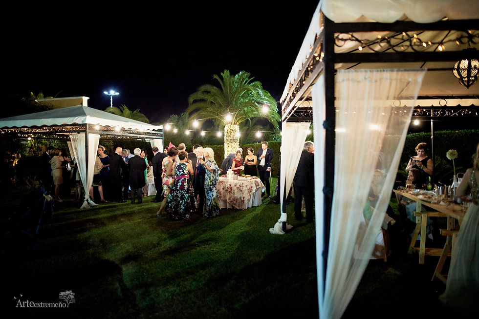 Boda en el Hotel las Bóvedas y Colegio Sagrada Familia