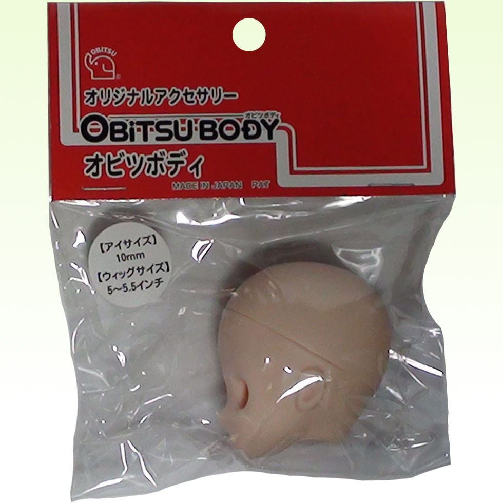 Obitsu OBT-M-01W doll head in white skin tone, packaged in a clear plastic bag – product photo for custom doll accessories.