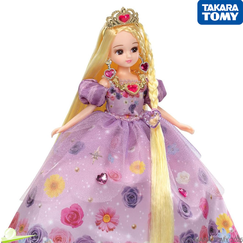 Front slightly angled view of Licca LD-31 Fantasy Princess Flower Long Hair doll, both hands gently spread at waist height.