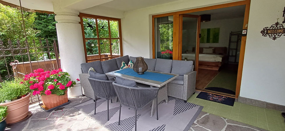 Fewo Eingang und Terrasse