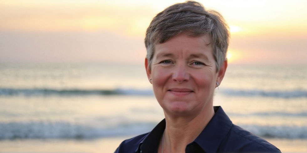 Sally Tofton by Redcliffe Bay, Portishead at sunset