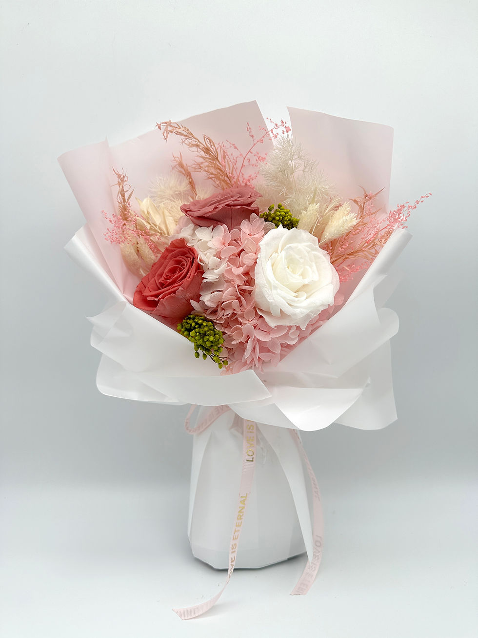 Thumbnail: White and Pink Roses Bouquet