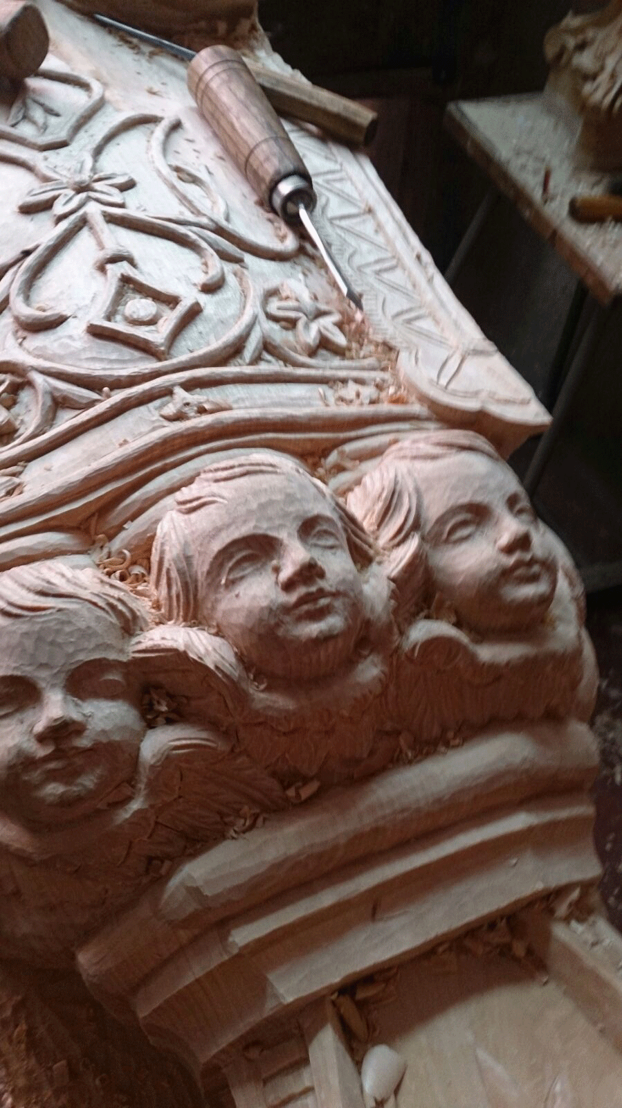 Detalle talla virgen