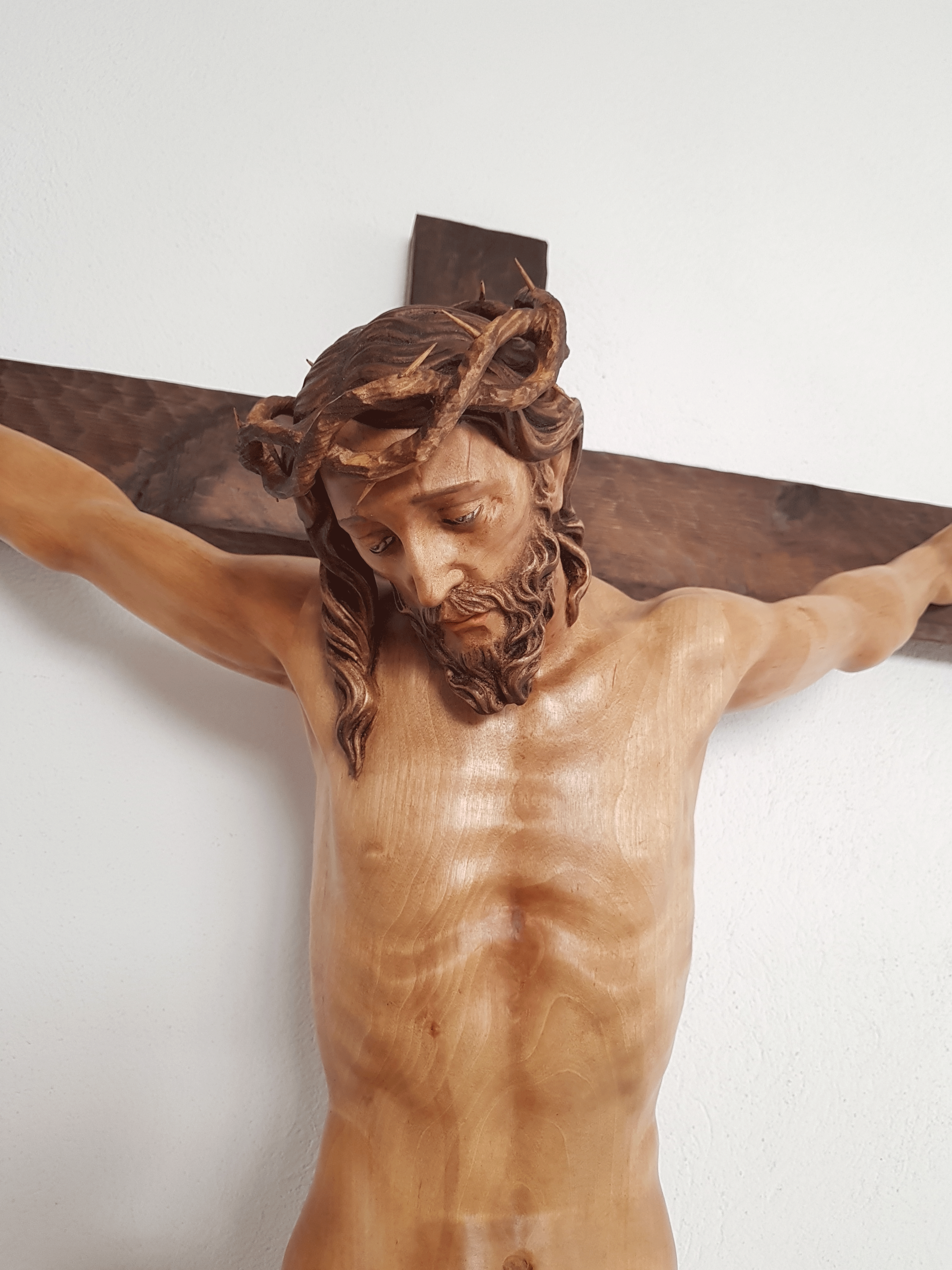 talla de cristo crucificado