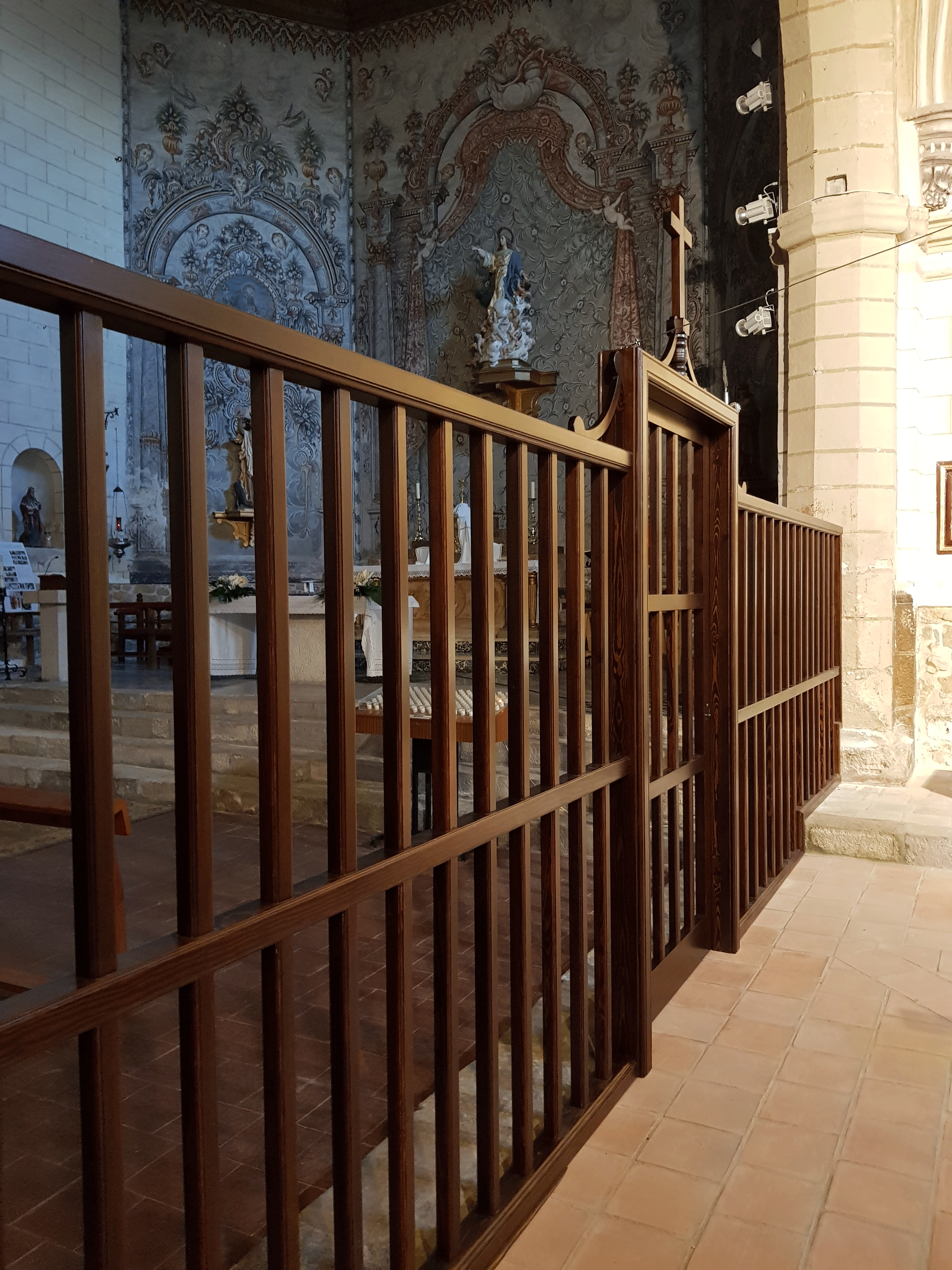 Cancela o cerramiento de capilla